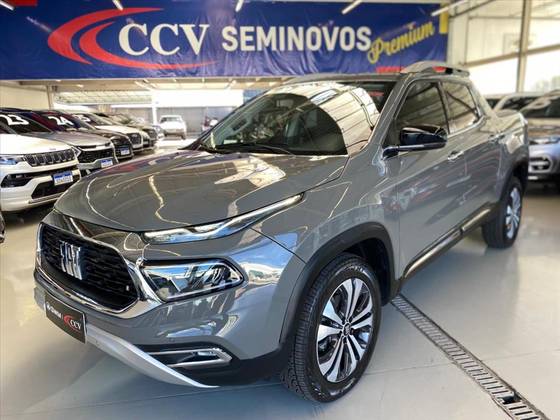 FIAT TORO 2.0 16V TURBO DIESEL VOLCANO 4WD AT9 FIAT TORO 2.0 16V TURBO DIESEL VOLCANO 4WD AT9